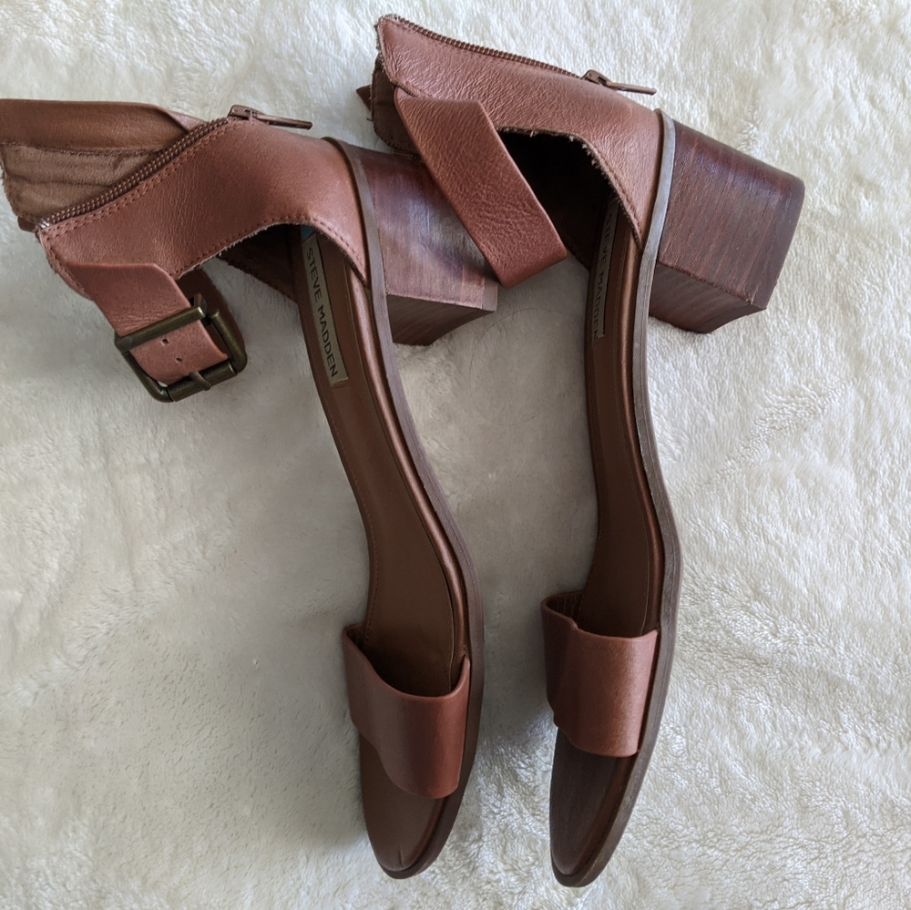 Steve Madden sandals with heels size 7.5